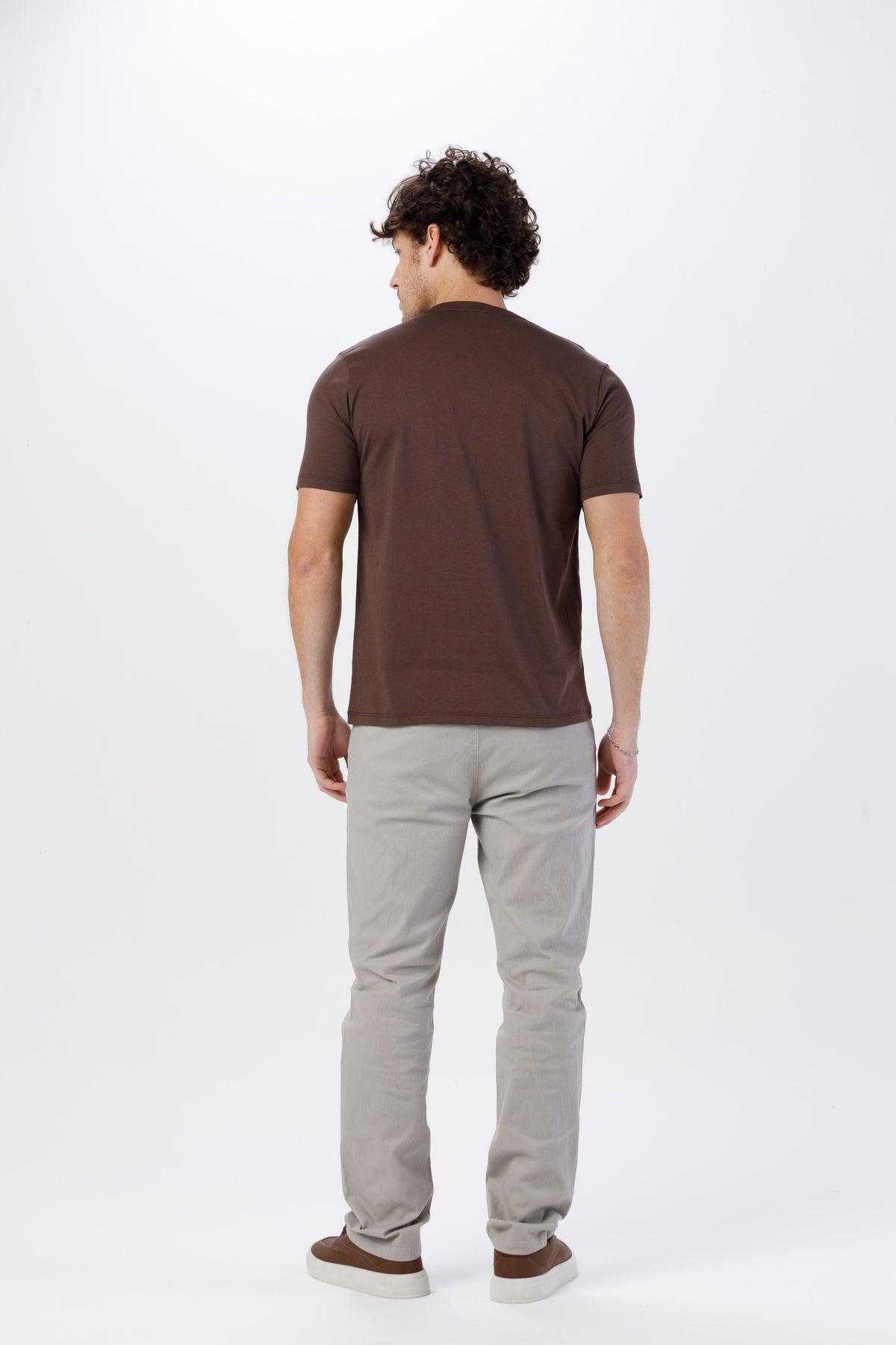 Camiseta Básica Lisa Unissex - 100% Algodão -Fio 30.1 Gola Careca - Marrom