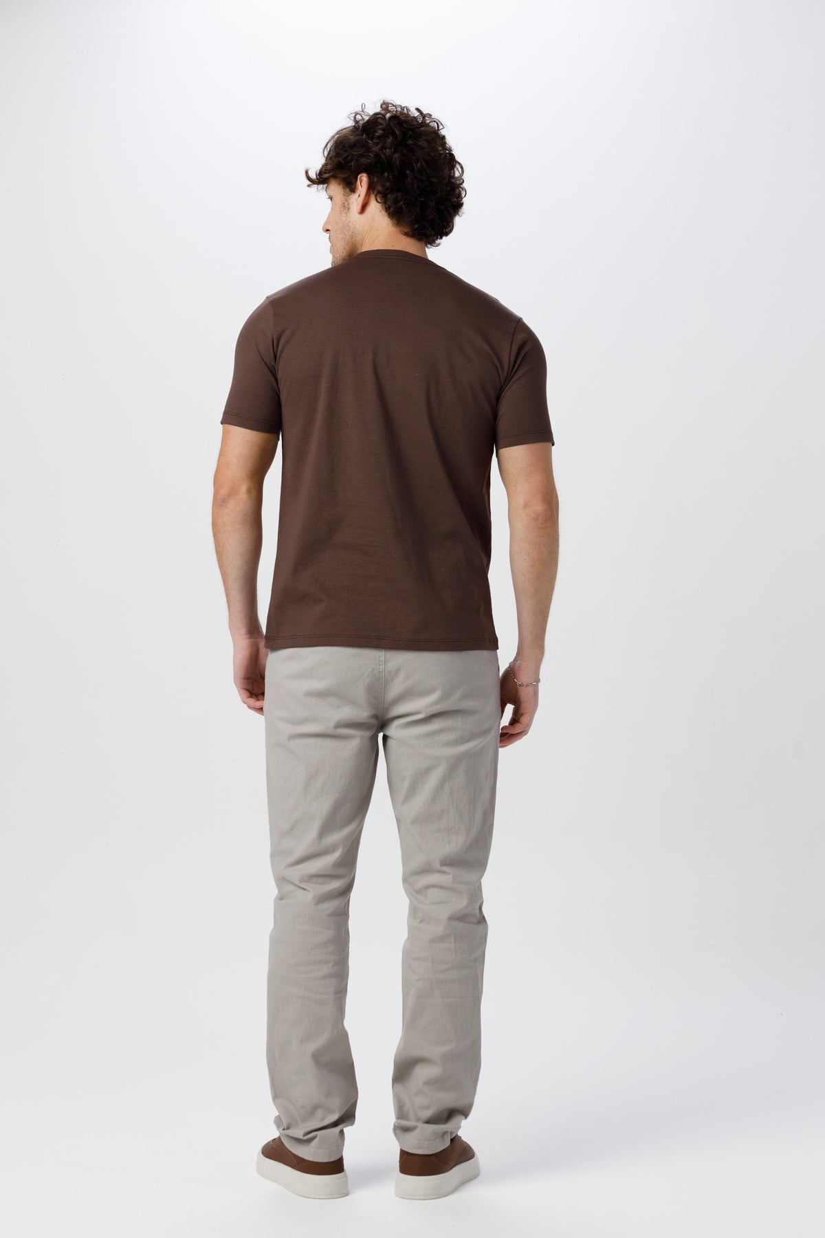 Camiseta Básica Lisa Unissex - 100% Algodão -Fio 30.1 Gola Careca - Marrom