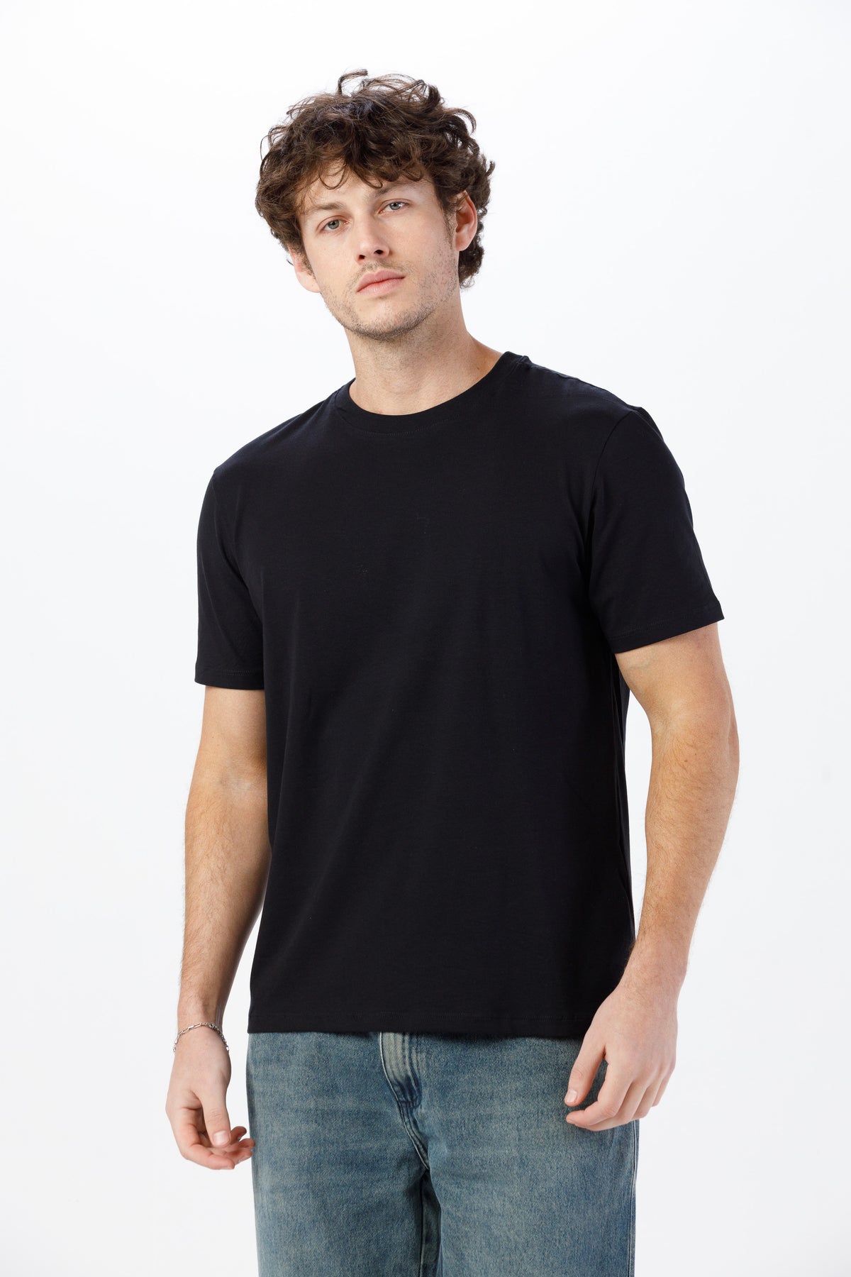Camiseta Premium Unissex -  Algodão com Elastano - Preta
