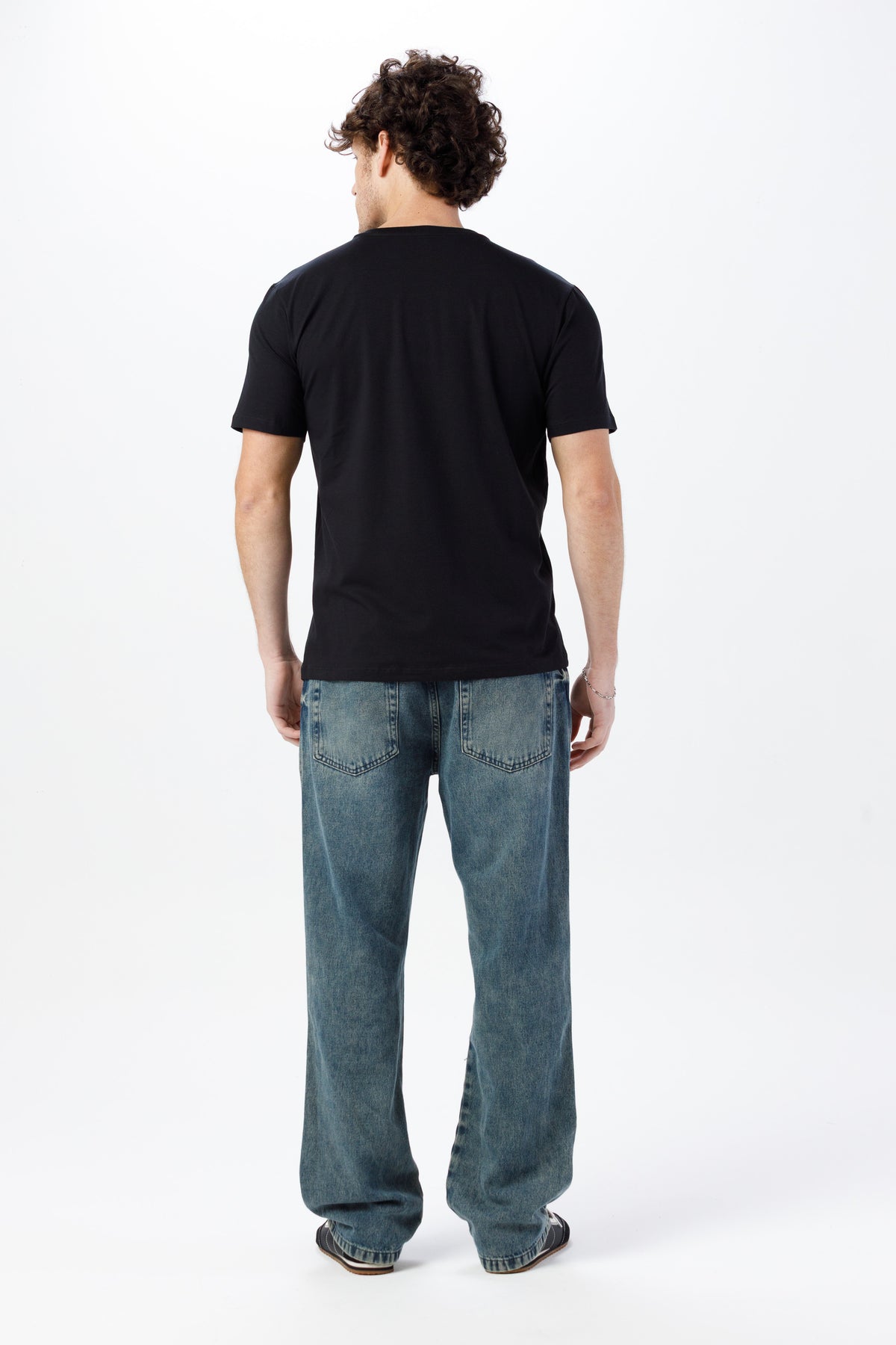 Camiseta Premium Unissex -  Algodão com Elastano - Preta